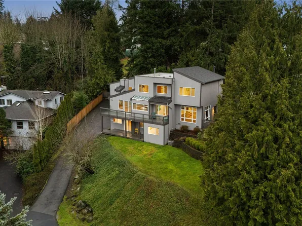 6021 158th Place NE, Redmond, WA 98052
