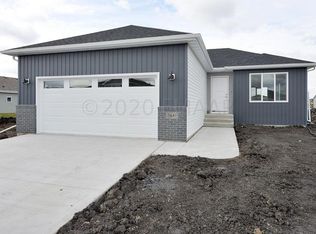 7441 17th St S, Fargo, ND 58104