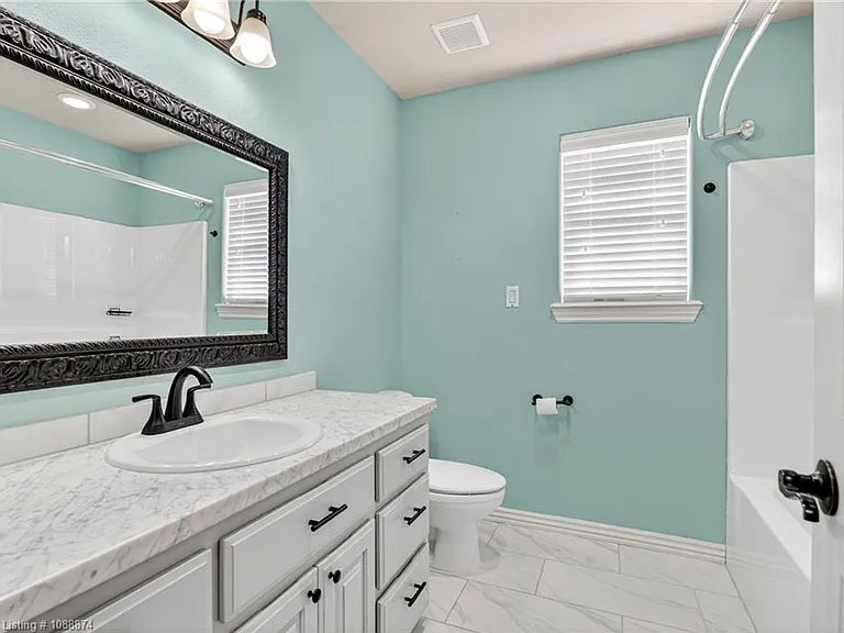 3725 Colfax Way — Photo 36