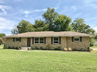 907 Lawndale Dr, Murfreesboro, TN 37129