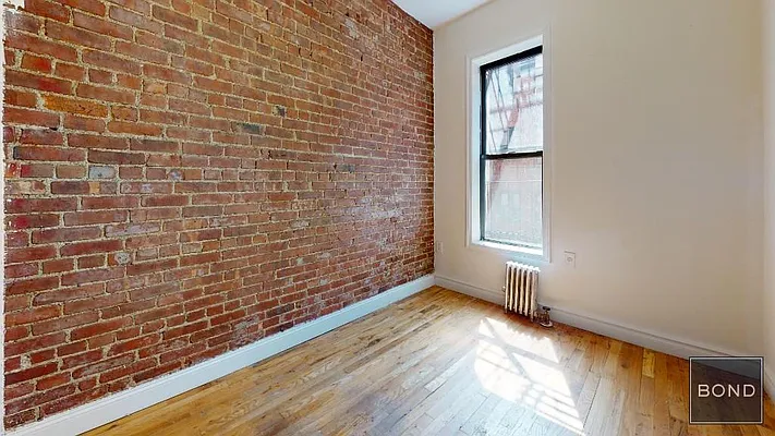 Rented by Bond New York | media 4