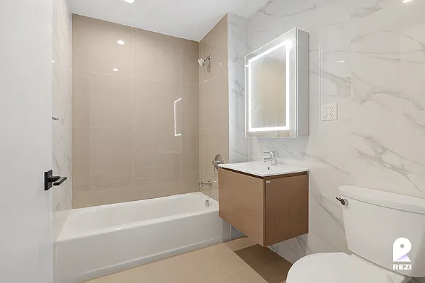 Rented by REZI | media 6