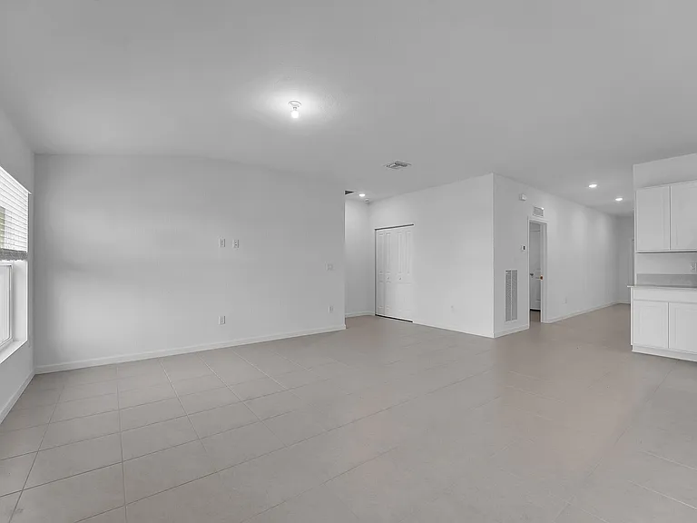 5936 NW Mangrove Dr — Photo 3