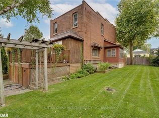 22 Queen St, Innisfil, ON L0L 1L0