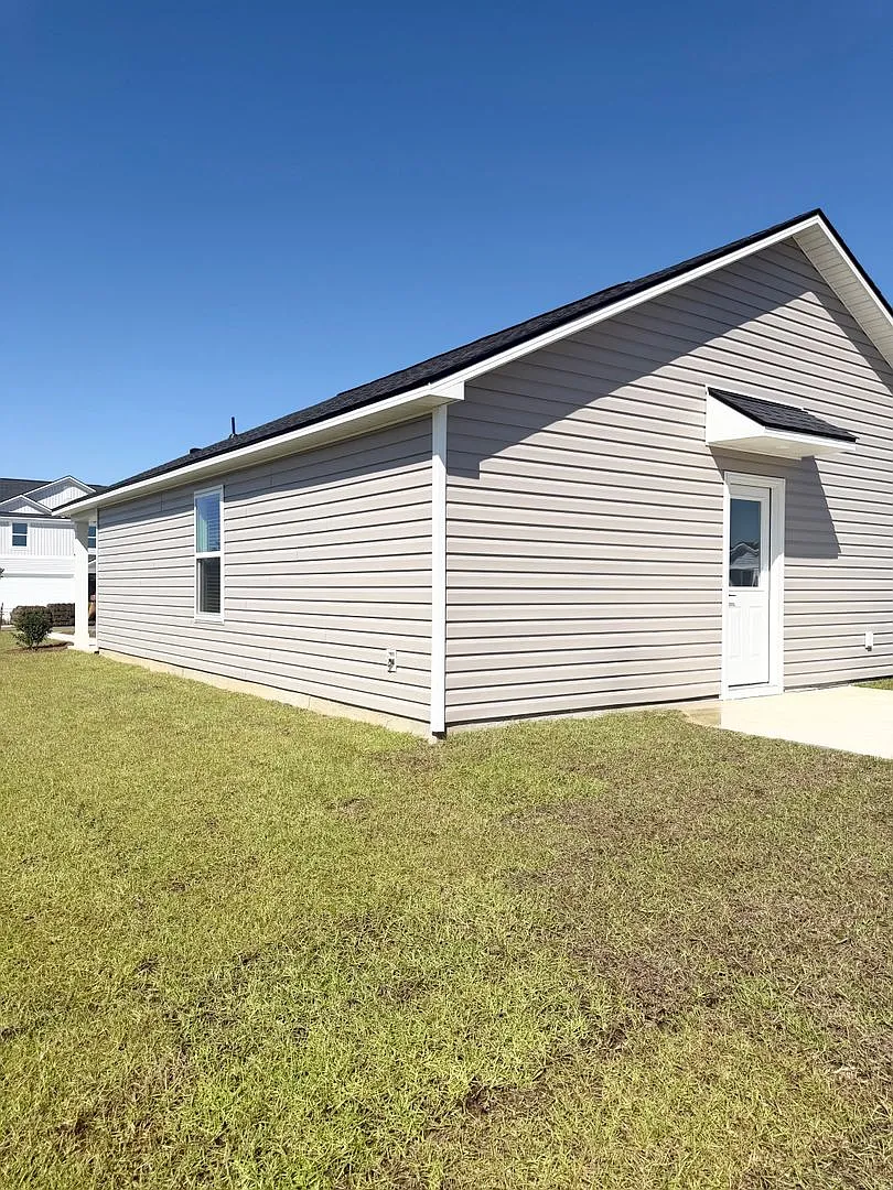 Brand-New 3-Bedroom Rental Home with Pond View — Photo 4
