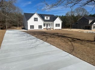101 Persimmon Dr, New Bern, NC 28562