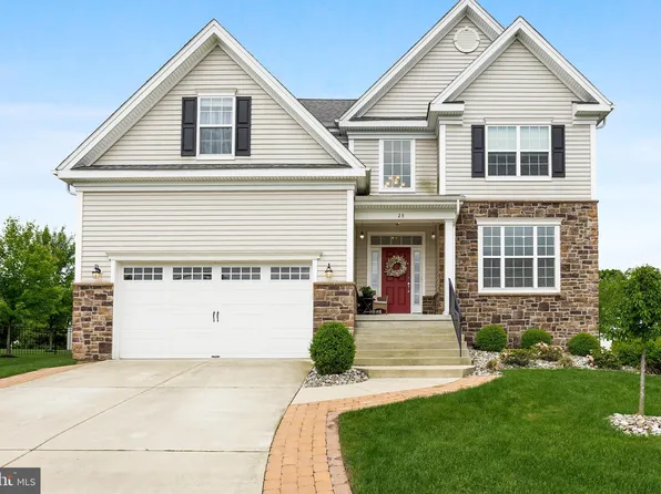 23 Melville Ct, Medford, NJ 08055