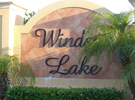 2nd image of 3440 Windsor Lakes Cir