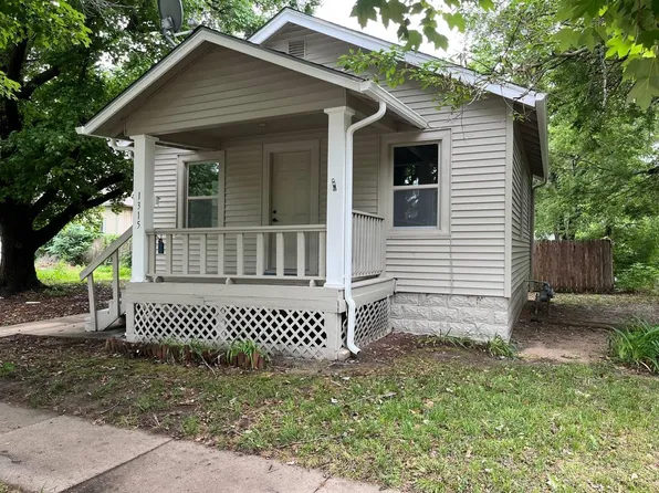 1315 E Zimmerly St, Wichita, KS 67211