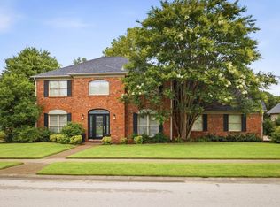 2731 Hillbrooke Pkwy, Owensboro, KY 42303