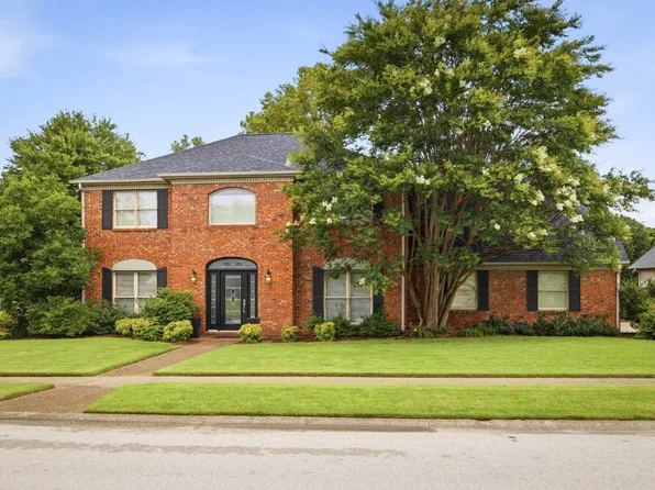 2731 Hillbrooke Pkwy, Owensboro, KY 42303