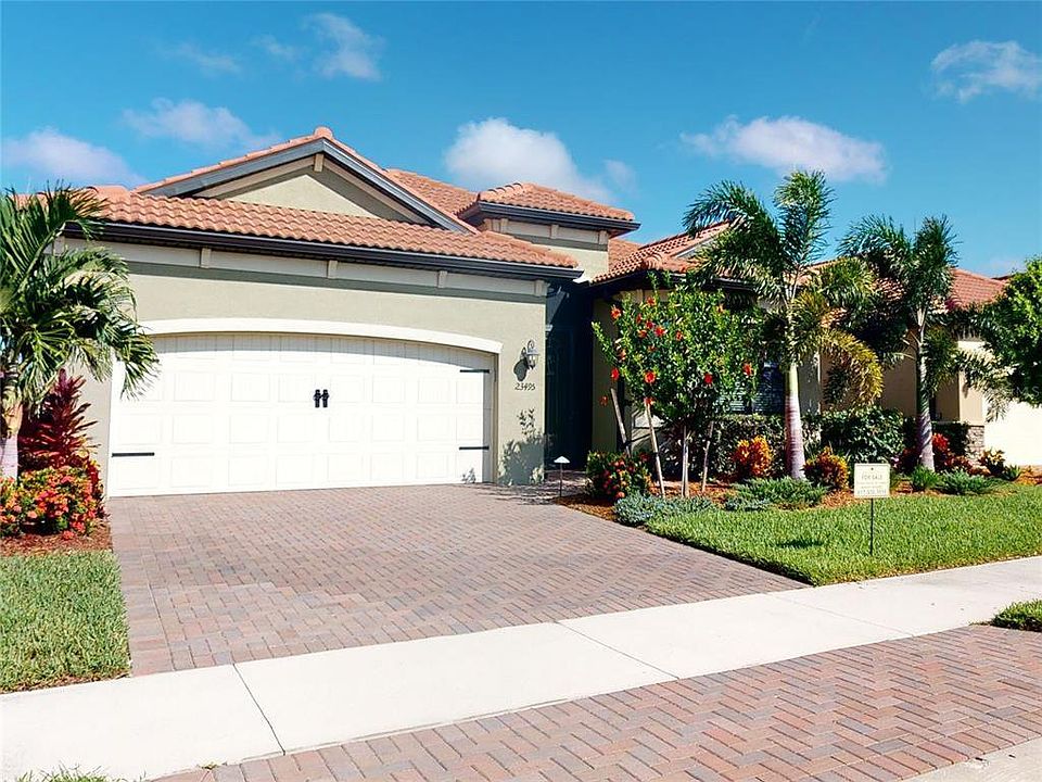 1st image of 23495 Waverly Cir