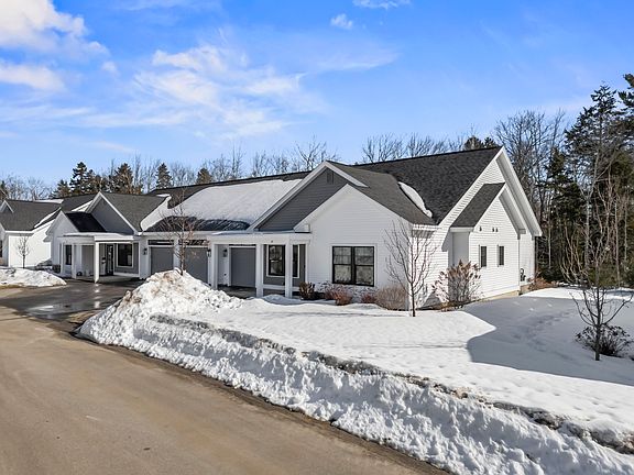2nd image of 19 Mill Commons Drive #19