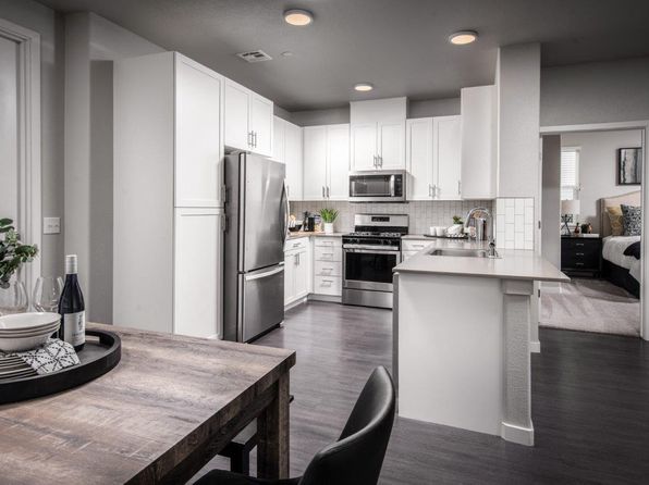 1900 Blue Oaks Blvd #1215