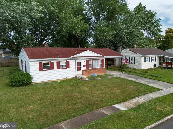 41 Shirley Dr, Middletown, PA 17057