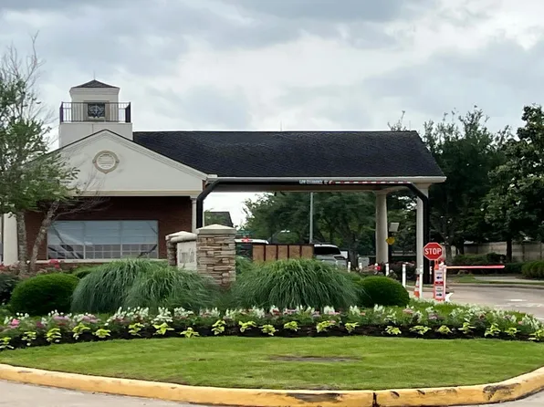 25730 Canyon Crossing Dr, Richmond, TX 77406
