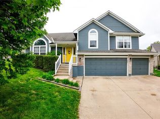 19205 E Colony Ct, Independence, MO 64058