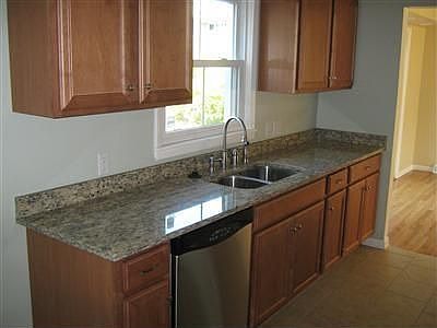 5th image of 3276 Van Aken Blvd