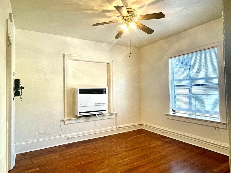 Converse Court Apartments — Photo 11