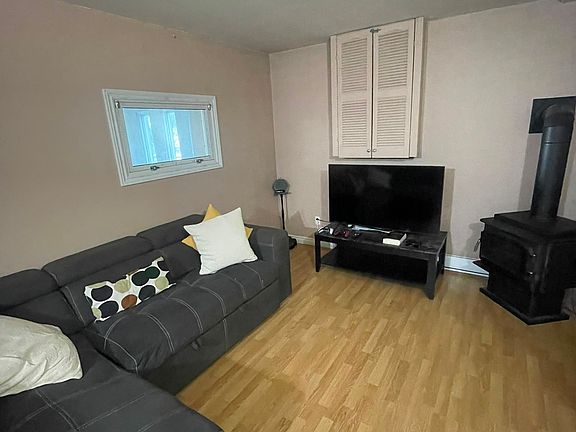 2nd image of 267 Mackie Pl #2