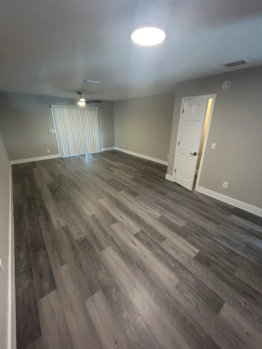 Building Photo - 128 White Fawn Dr