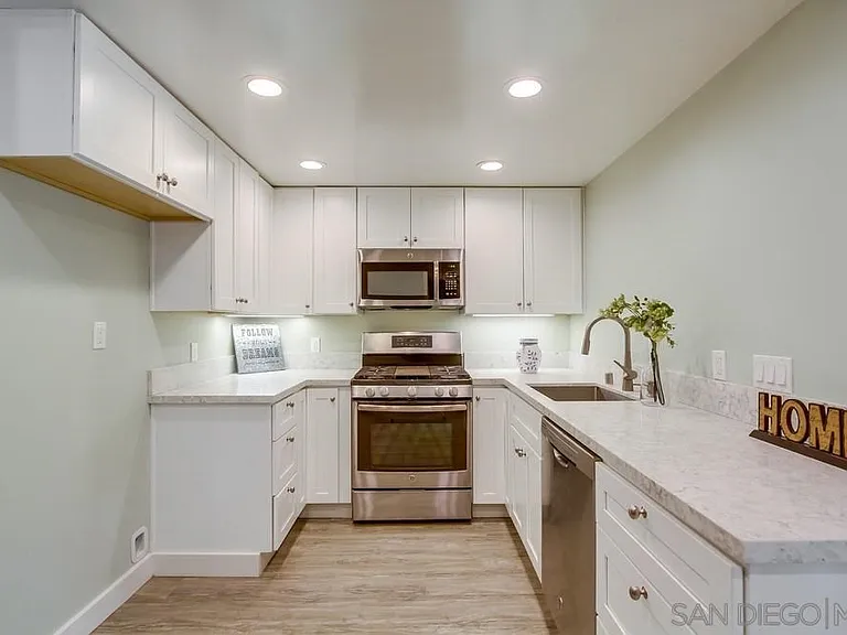1409 Brookes Ave #B — Photo 18