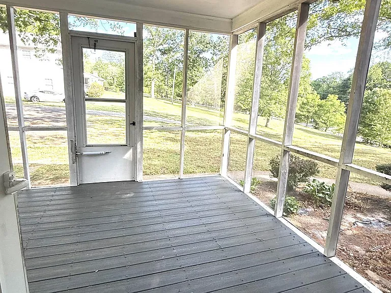 1523 Courthouse Rd — Photo 13