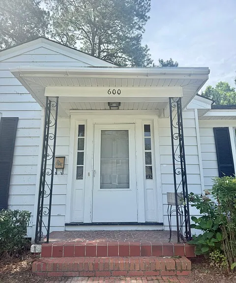 600 W Cedar St — Photo 14