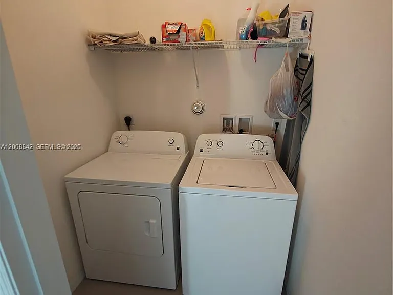3329 NW 11th Ave #3329 — Photo 42