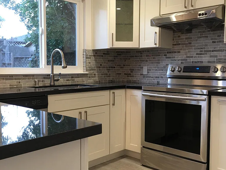 1652 Pinewood Way — Photo 10