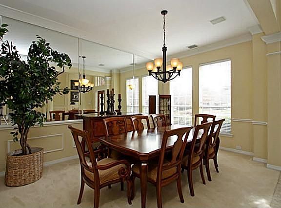 4th image of 5004 Arbor Hollow Dr
