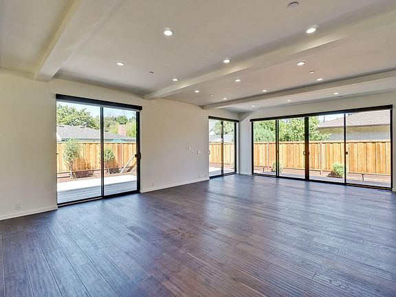 5th image of 4031 Amaranta Ave