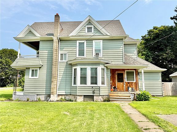 3rd image of 409 Church St