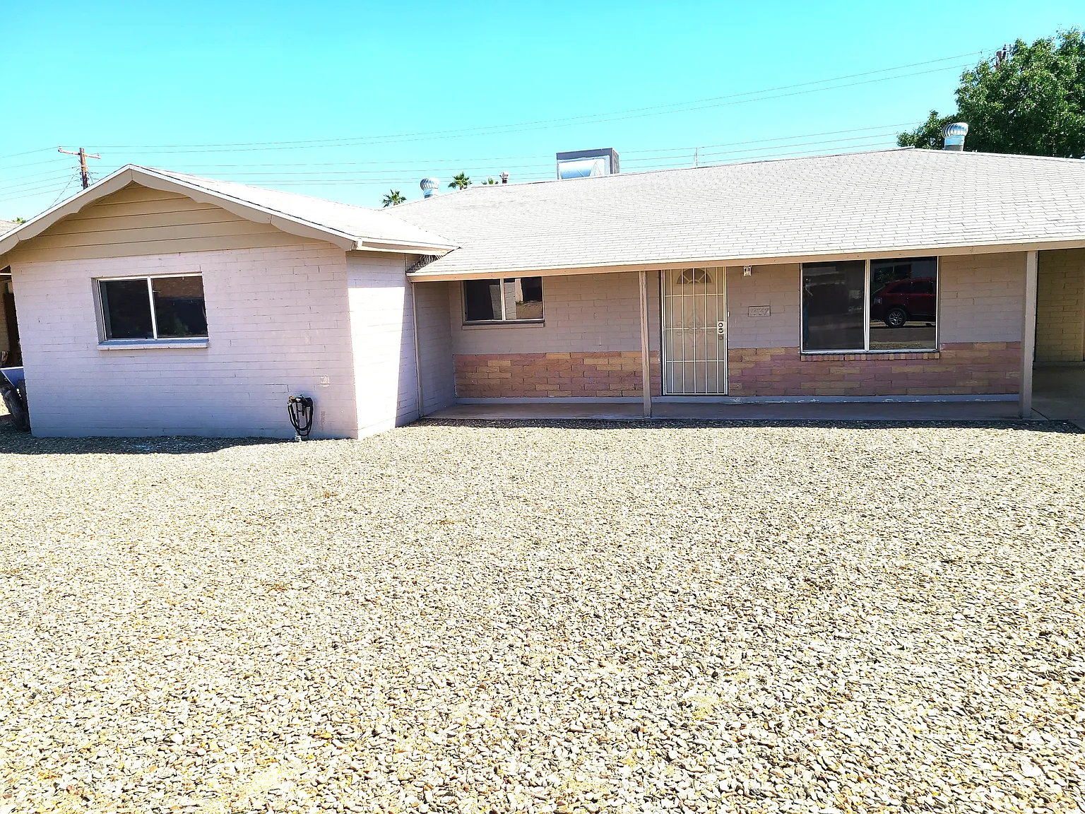 4 bed, 1505 sqft, $2,400 — Photo 2