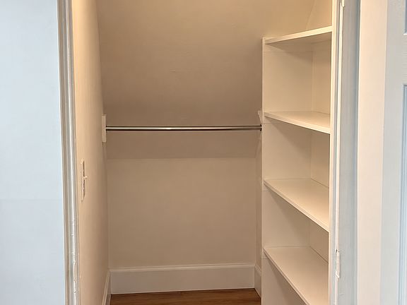 3rd image of 11 Russell St