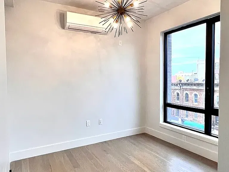 181 Clarkson Ave #B2 — Photo 6