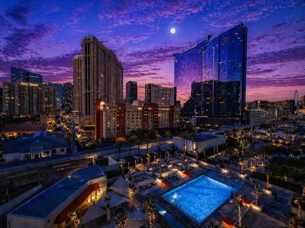 135 Harmon Ave #703, Las Vegas, NV 89109