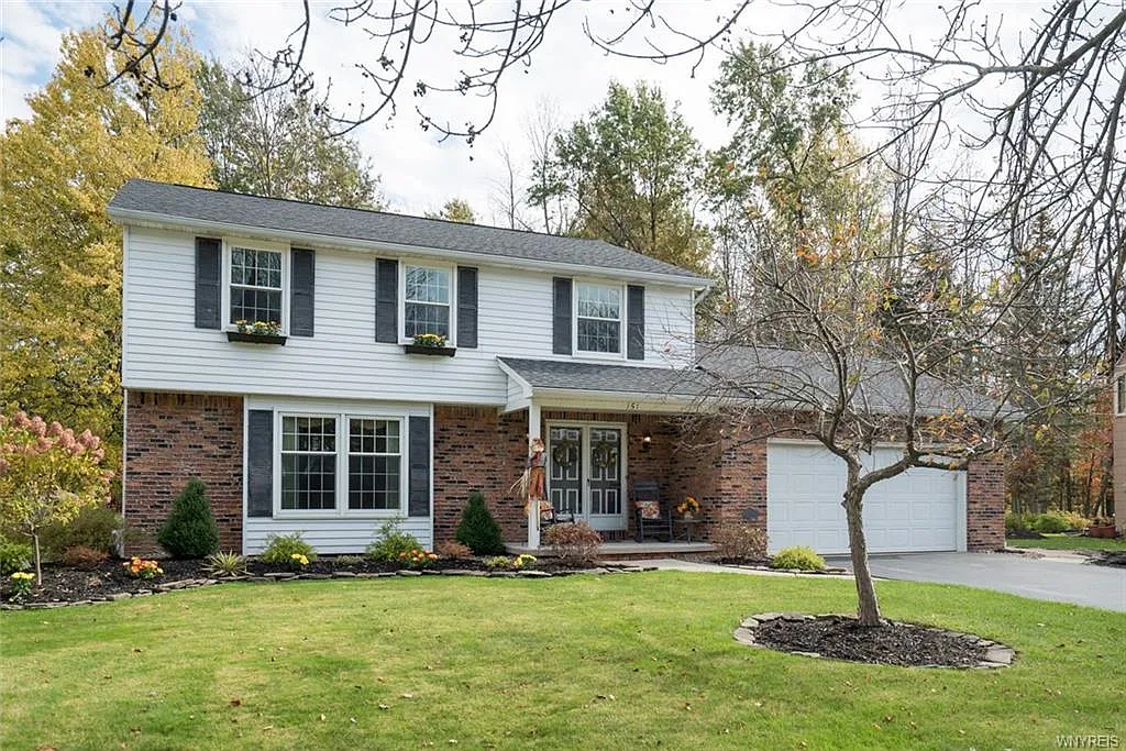 151 Primrose Ln photo 1