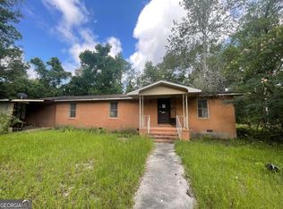 2021 Sparrow Ln, Blackshear, GA 31516