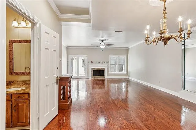 2 bed, 2.5 bath, 2212 sqft, $2,100 — Photo 4