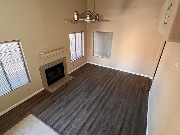 4th image of 1053 E SUNBURST Lane