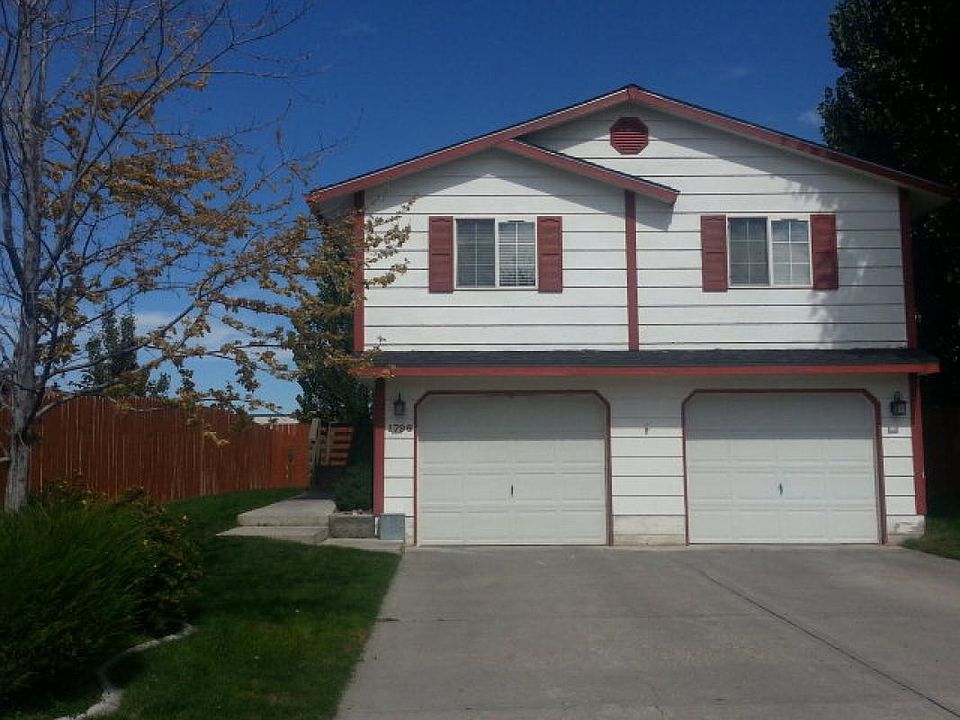 1st image of 1796 Peggys Ln
