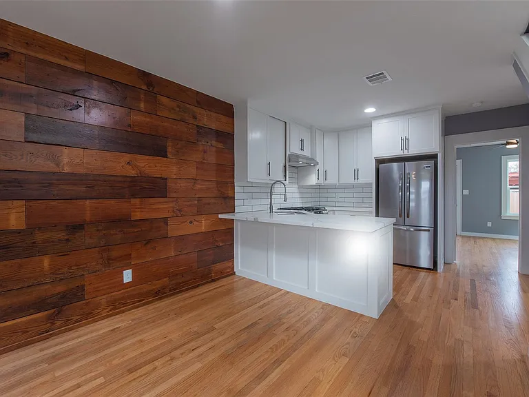 1459 Munger St — Photo 9