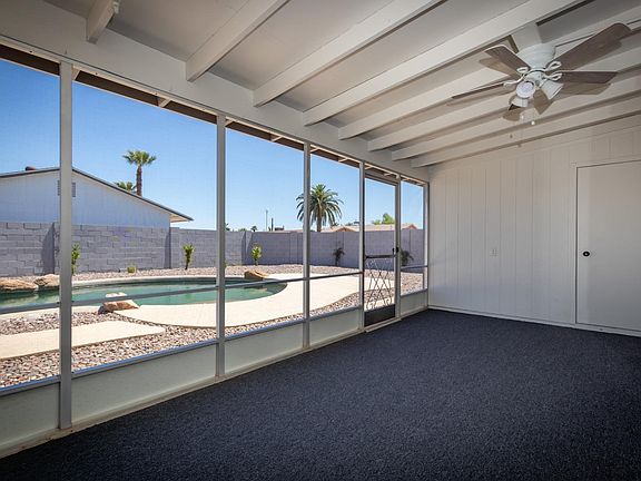 4th image of 10137 W Palmer Dr