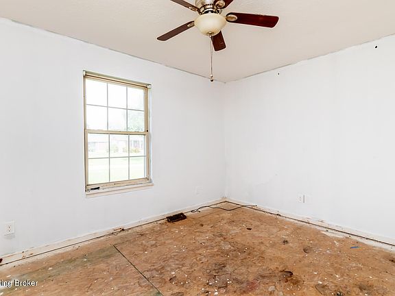 5th image of 230 Joshua Ct
