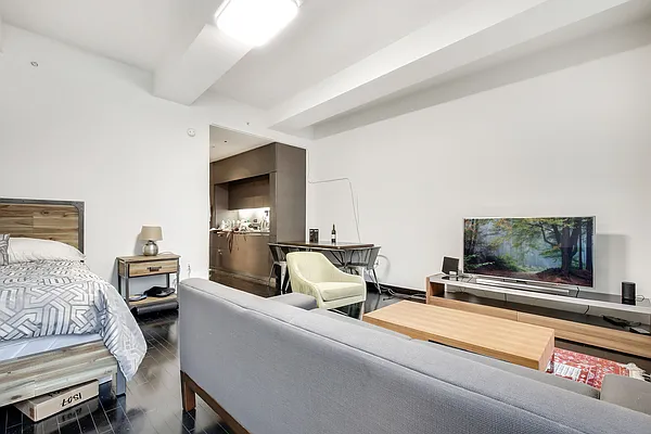 Sold by Nest Seekers International | media 12