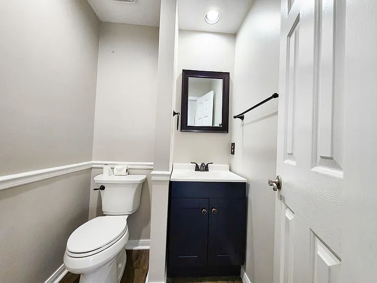 2412 N Mission Cir — Photo 14