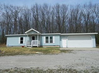394 W Spruce Rd, Hubbard Lake, MI 49747
