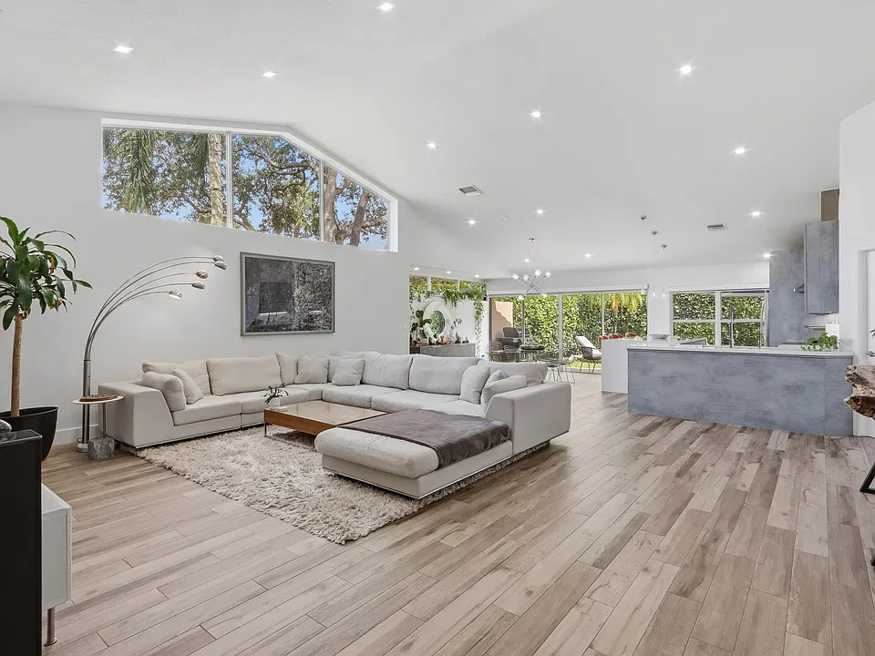 2501 Mahogany Pl