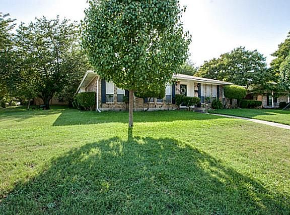 2nd image of 311 Willowbrook Dr